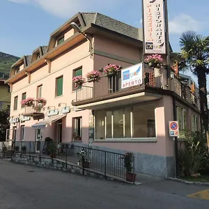 2* Hotel Lario